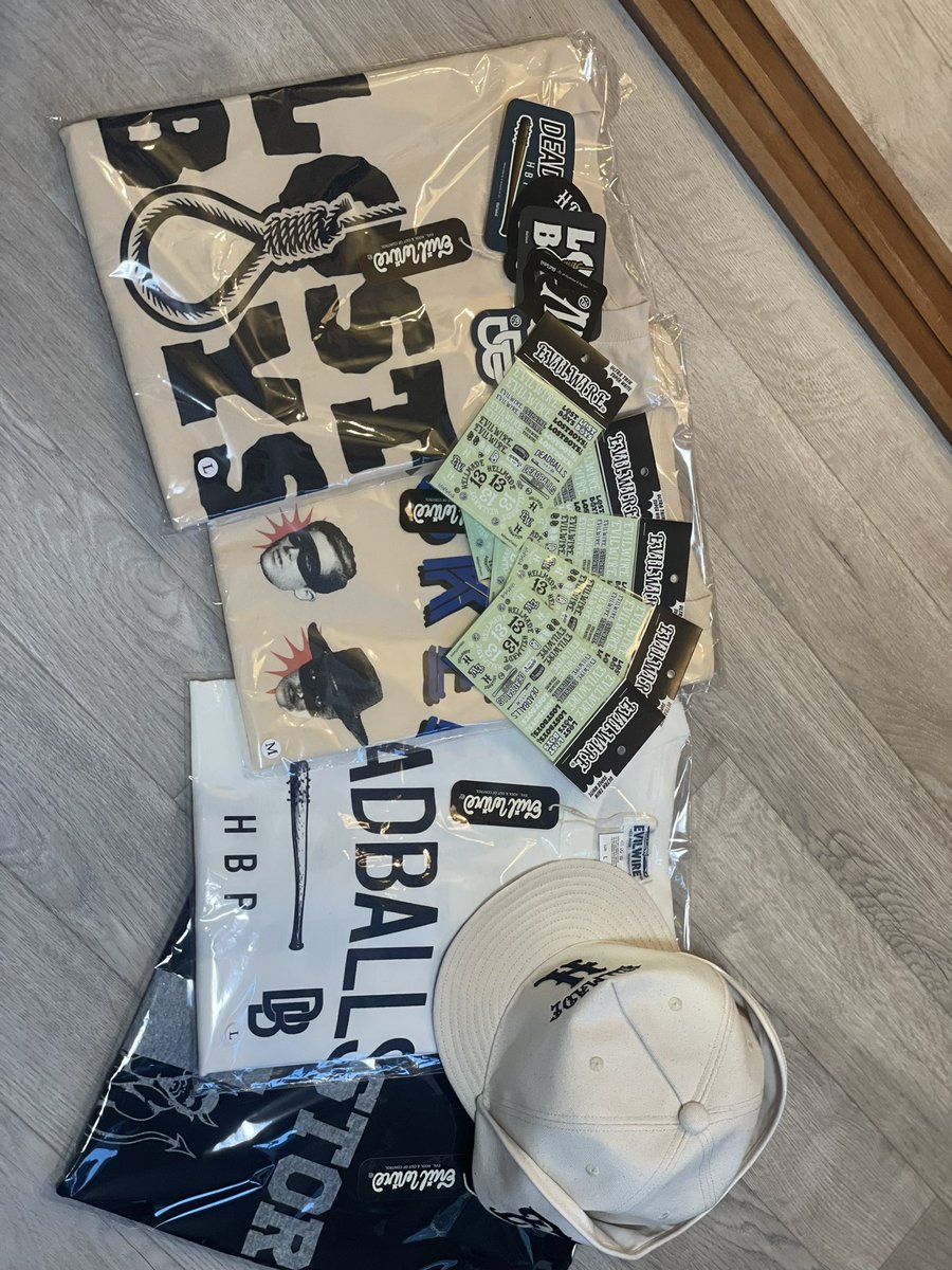 toumahimari's tweet image. 土曜日に関に帰省したゆうやくんがわざわざ遊びに来てくれて久しぶりに地元でって宅飲み🍻でしたけど良き時間過ごしました^_^  何か、久しぶりにゆうやんと呑みんで楽しかったです✨

忙しいのに何時もありがとうございます😊

また、遊び行きます🫡

#HELLSTORE