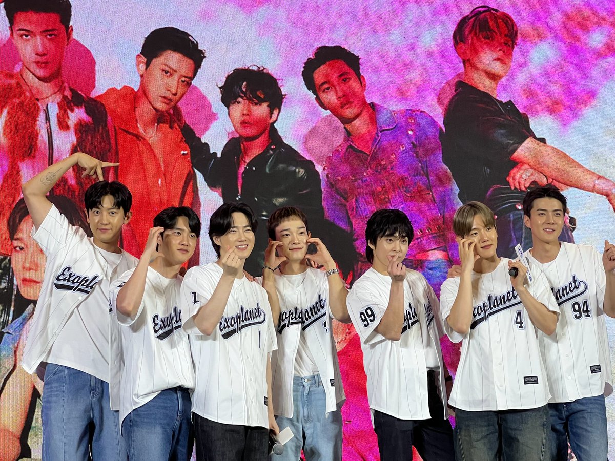 knockknock0408's tweet photo. 230814 EXO cr.金茶蛋的小小姐姐
https://t.co/sVwqAgwQAA
https://t.co/IKbWupCeCE
https://t.co/1pJY7Fk4RX
https://t.co/vAF9j7tmQj
@weareoneEXO https://t.co/0kvNByUqdN