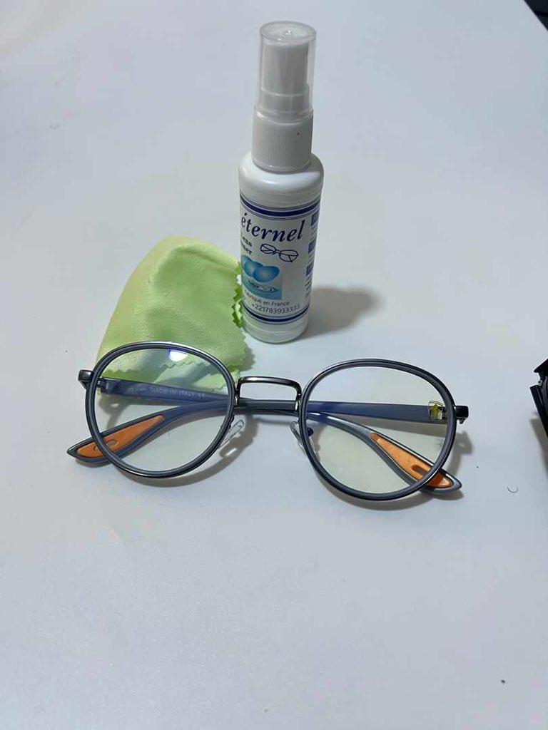 VisionPrecious's tweet photo. Salam aleykoum (même solen Dieundeul un simple rt fera l’affaire svp)
Lunettes photo gré et antireflet
Intéressé en dm ou 778340670
#Rtappreciate
#kaylendieundlimaydiay🫶🏾 https://t.co/ElZoGq2bEo