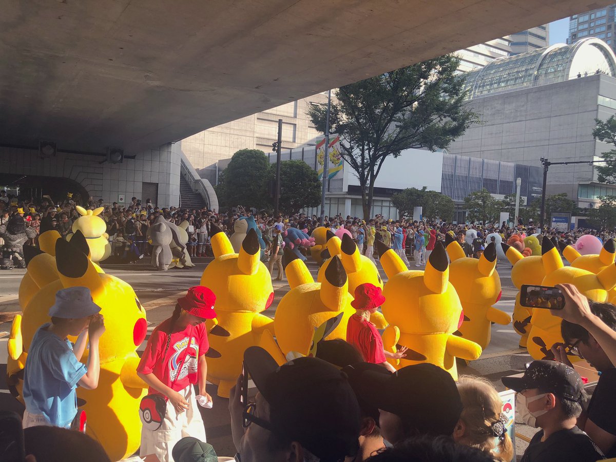 kyon1o22's tweet photo. ピカチュウの大群も初めて見れた⚡️
#ポケモンWCS2023
#WCS2023 #PWCS2023
#pokemonparade https://t.co/JAPekaljay