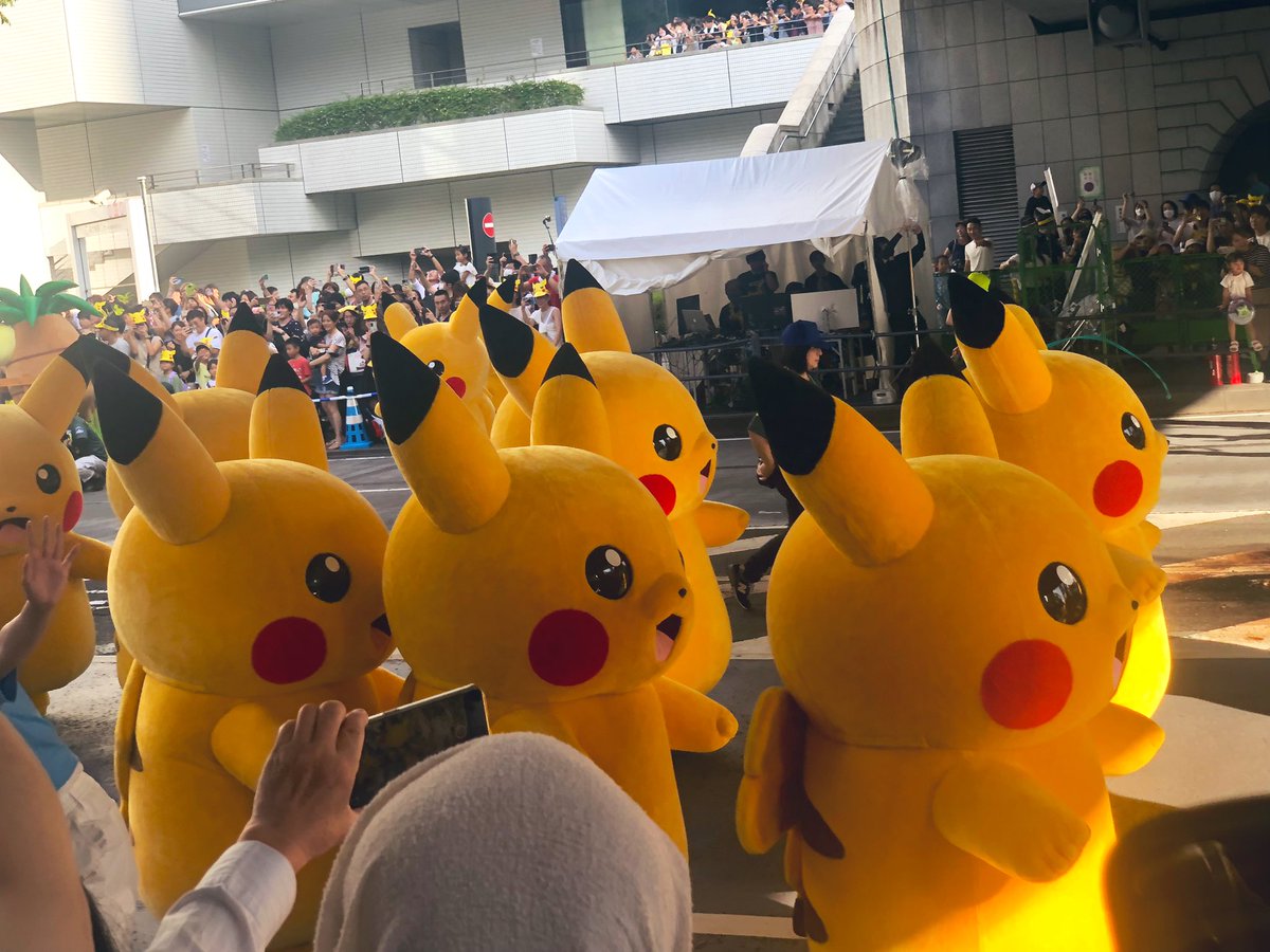 kyon1o22's tweet photo. ピカチュウの大群も初めて見れた⚡️
#ポケモンWCS2023
#WCS2023 #PWCS2023
#pokemonparade https://t.co/JAPekaljay