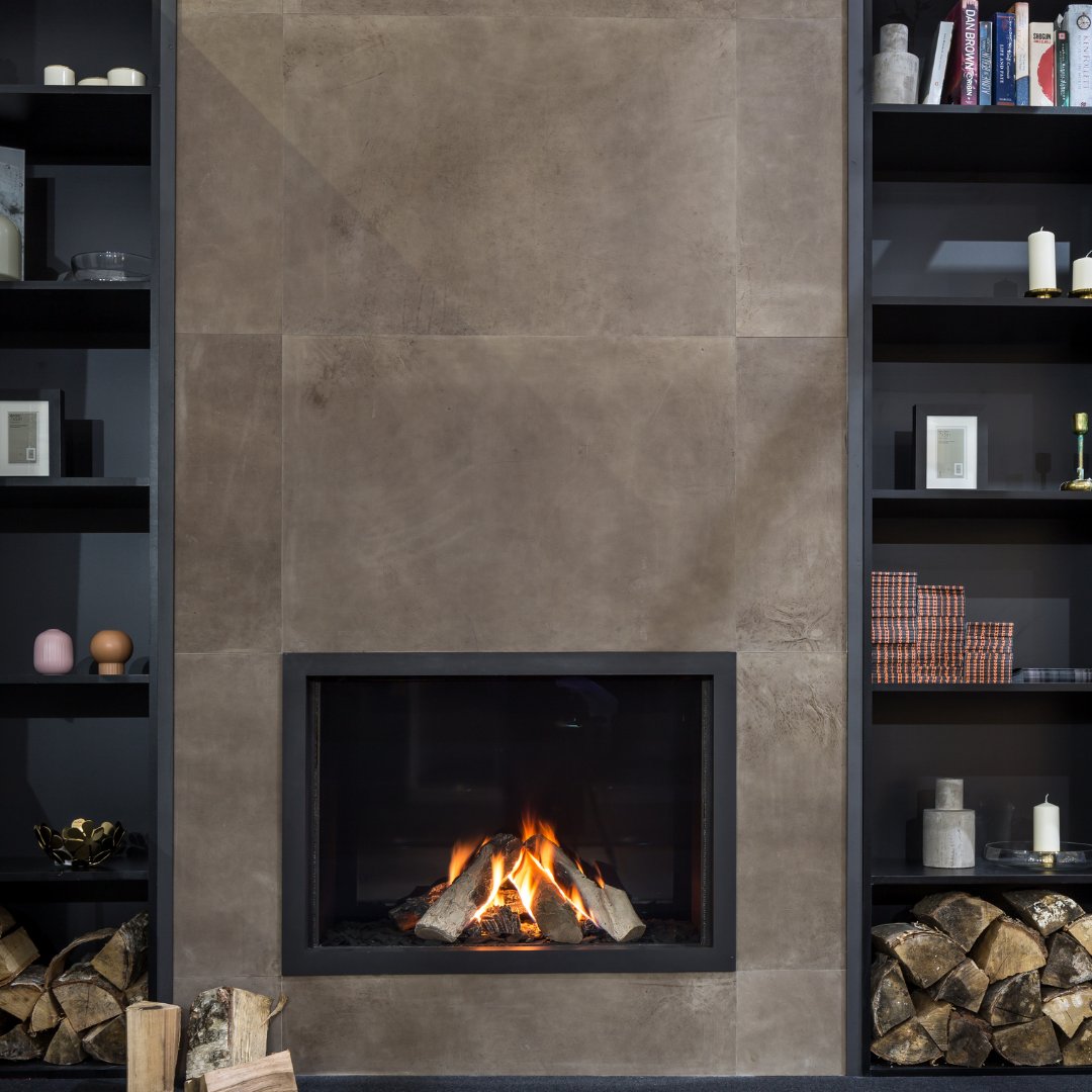 PlanikaUK's tweet photo. Turning up the heat with 3 indoor fires in one room! 🔥

Which 3 Planika fireplaces are featured?

Comment below 👇

#PlanikaFires #homedesign #indoorfires https://t.co/Z7O4DsjQPj