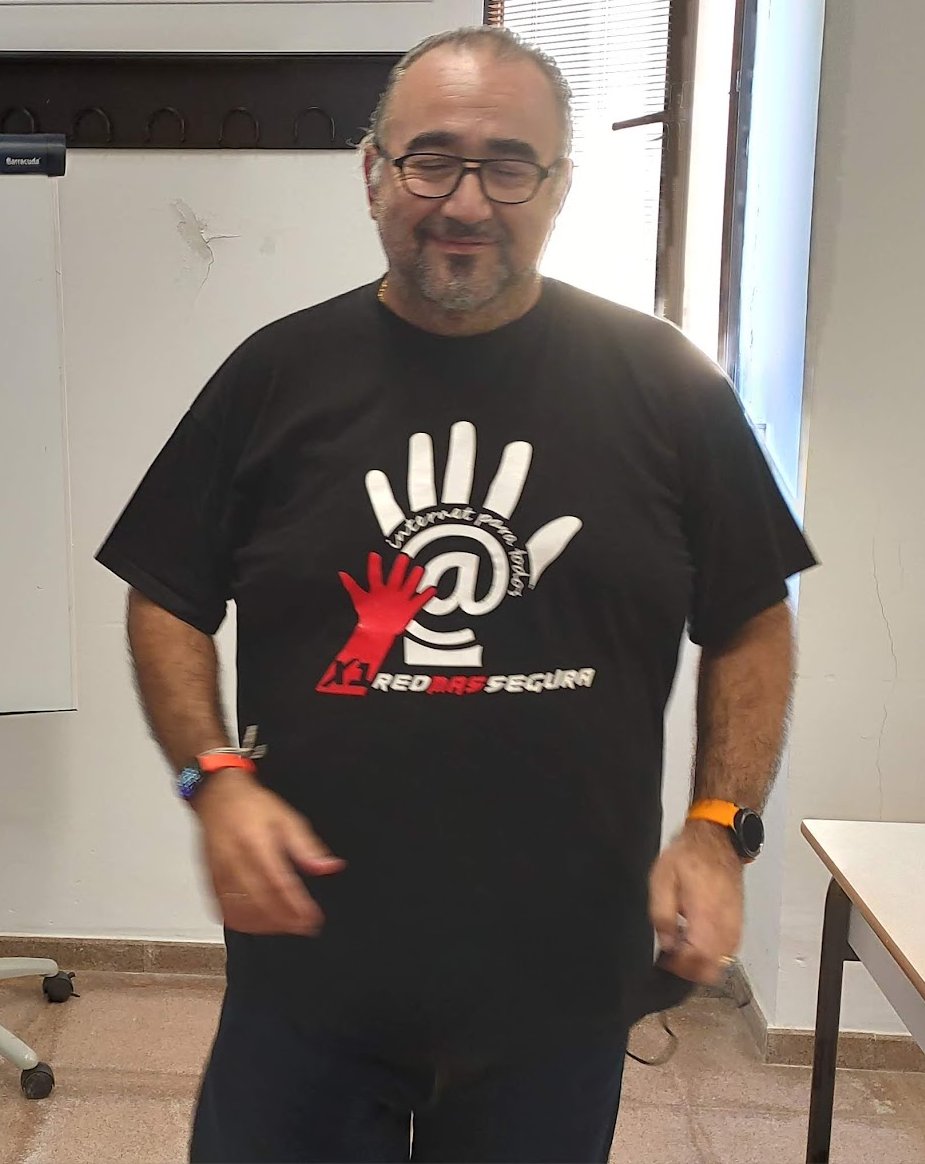 ESET España tweet media