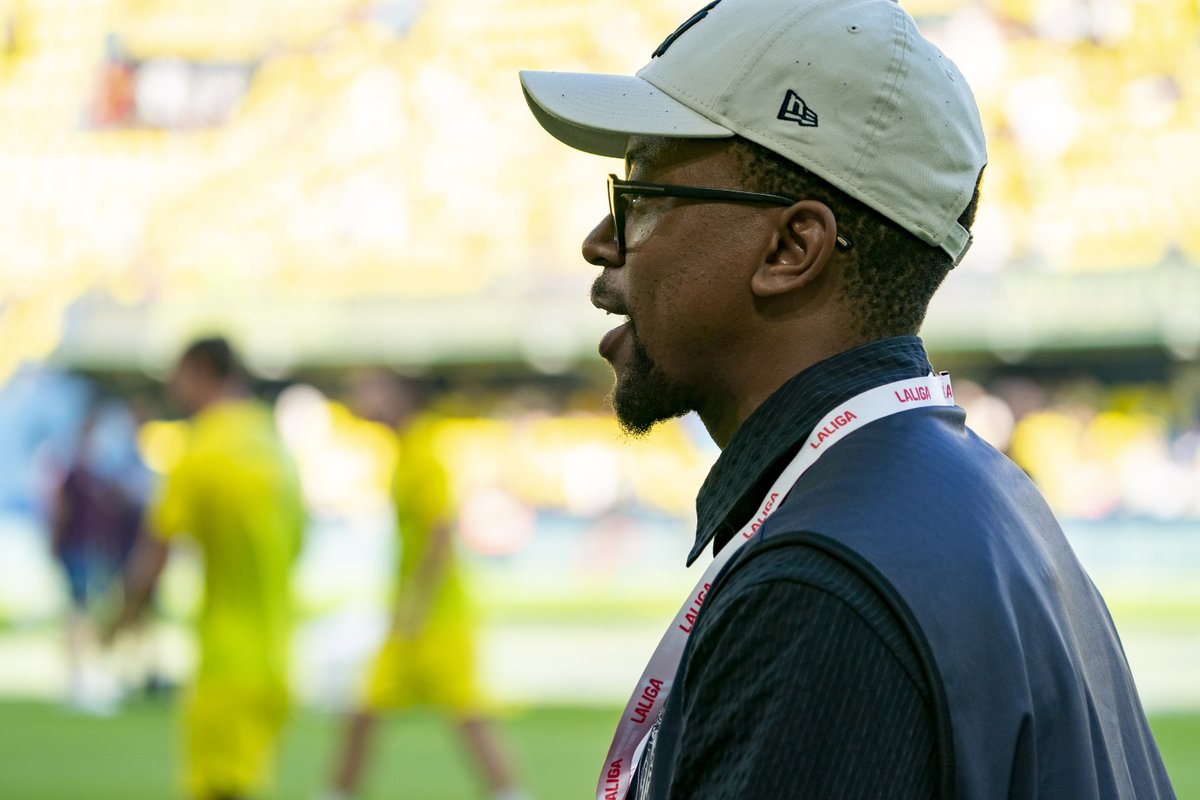 VillarrealCFen's tweet photo. Great to see you at La Cerámica, @MapsMaponyane 🇿🇦!

#GameOnLALIGA https://t.co/VEFITSb1Jf