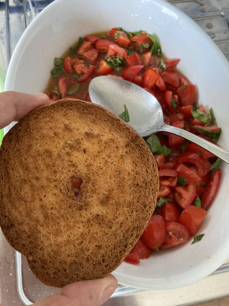 erFabius's tweet photo. Seguitemi per altre splendide ed inaspettate ricette Salentine #ricetta #fregna https://t.co/D44rJgcpF7