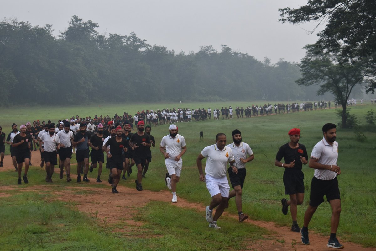 ProDefLko's tweet photo. A #MiniMarathon was organized for all ranks of The Sikh Regimental Centre as part of #77thIndependence day celebrations at Ramgarh.
(1/2) https://t.co/u8I3dibcIK