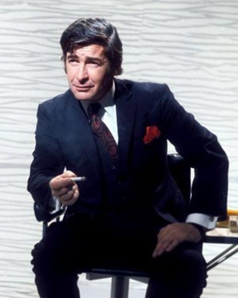 #DaveAllen  Dave Allen a fantastic comedian, a very funny man. Different class to today’s unfunny comedians.