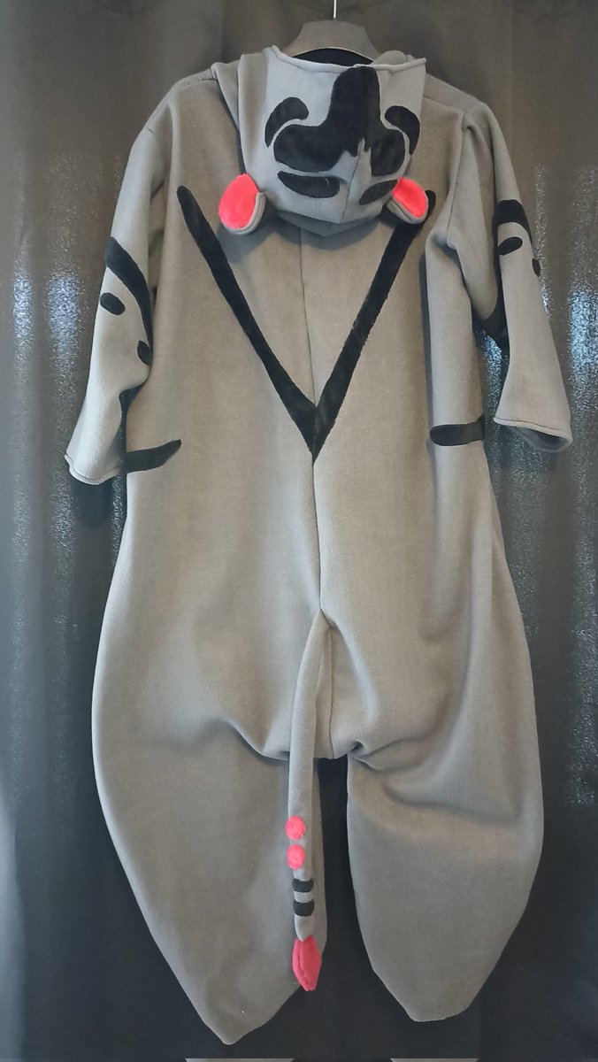 eloasine's tweet photo. Petit kigurumi pour @TsutsunFurry 😊 https://t.co/rG846GQmRz