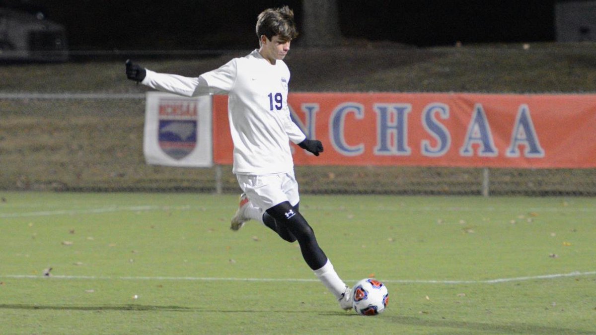 HighSchoolOT's tweet photo. HSOT Boys Soccer Watch List (336 edition)
The Triad counties are looking for a bounceback this year. See the list of top players here: https://t.co/RaApuQWuOaโฆ
@gowhirlies @AthleticsNghs @nwghssoccer @WFSportsMktg @WestDragonsHS @rjrmenssoccer https://t.co/YfdzKt1QHF