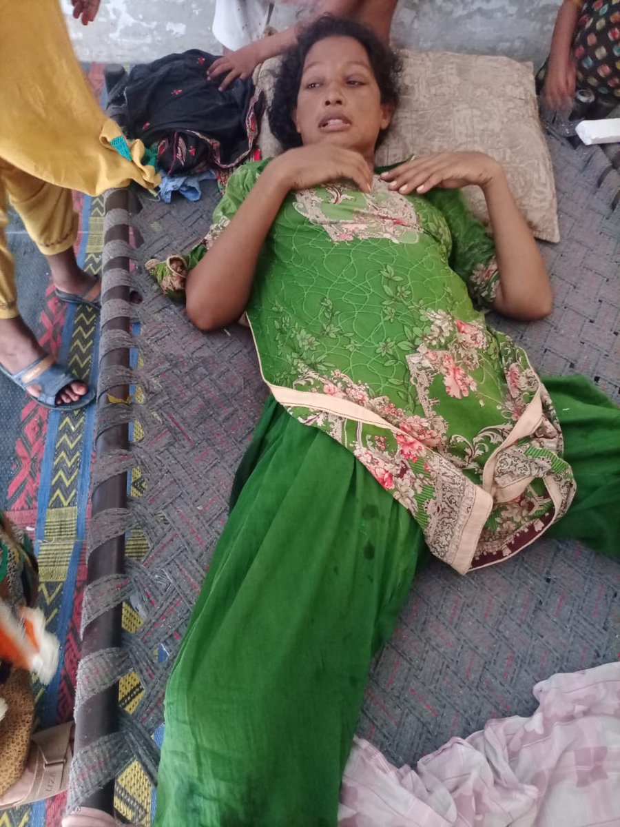 TabithaImran2's tweet photo. @USAIDSavesLives greatings 
Brother got twins, already have 5 kids,no job and wife is dangerous condition,we all have helped them as we able
Humbly request to help this family.even for wife,s treatment he brought his bottle of blood. https://t.co/AaGPy89HuK