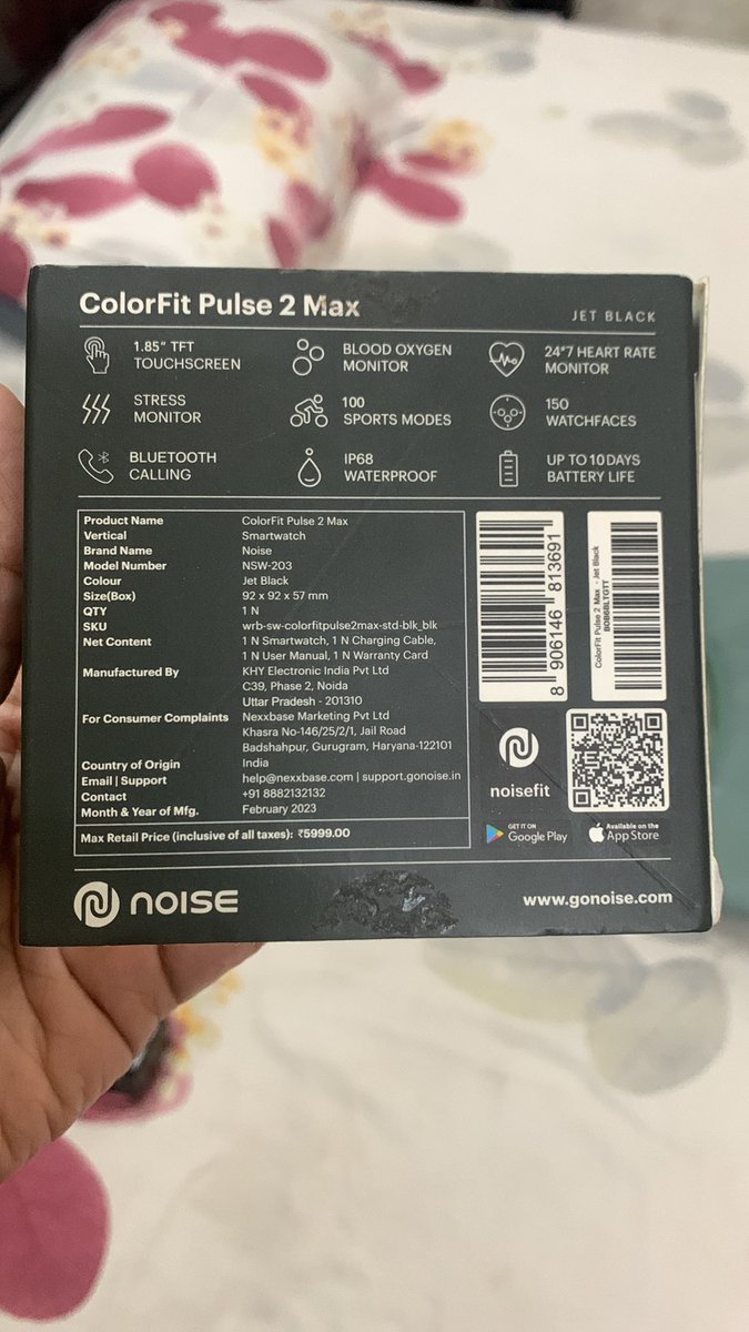 PoojaAg02's tweet photo. @gonoise 
The most fake and undelivering company , bought a watch which got inoperative in 2 days , service centre denies to accept the product , customer service cuts the call midway. https://t.co/UUOdyrxx5s