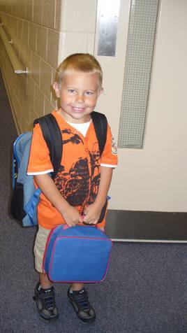 AmandaEcteach1's tweet image. Senior Year!  #lastfirstday #MAfirstday