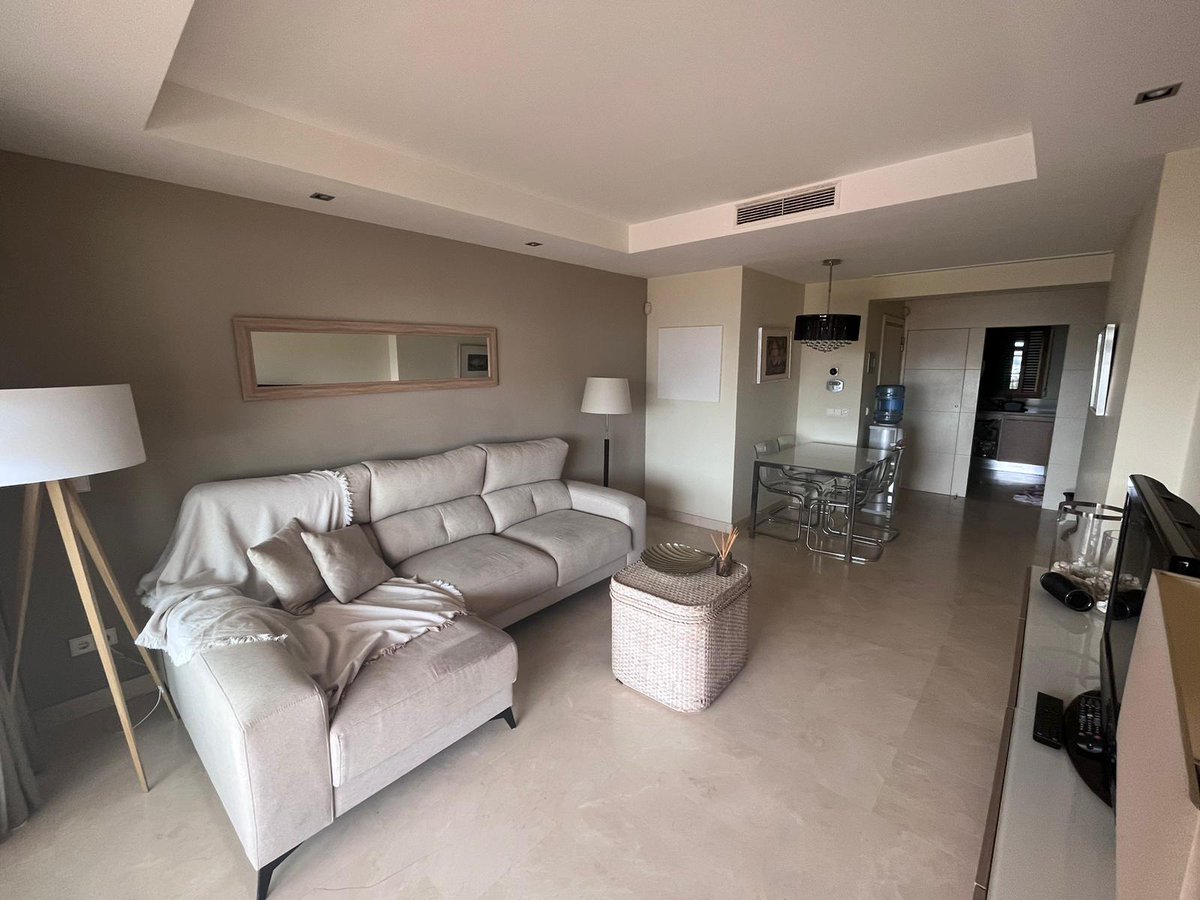 MarbellaHousing's tweet photo. Available For Rent ........

🔥€1450,- p/m🔥

More info Call 📞 644 011 195

#marbella #marbellarentals #rentals #eventrentals #house #apartment #marbellaholidayrental #airbnb #micazu #verhuren #huren #longterm #instagram #delen  #huishuren #spanje #luxe #instagood https://t.co/RwqIUuzMjd
