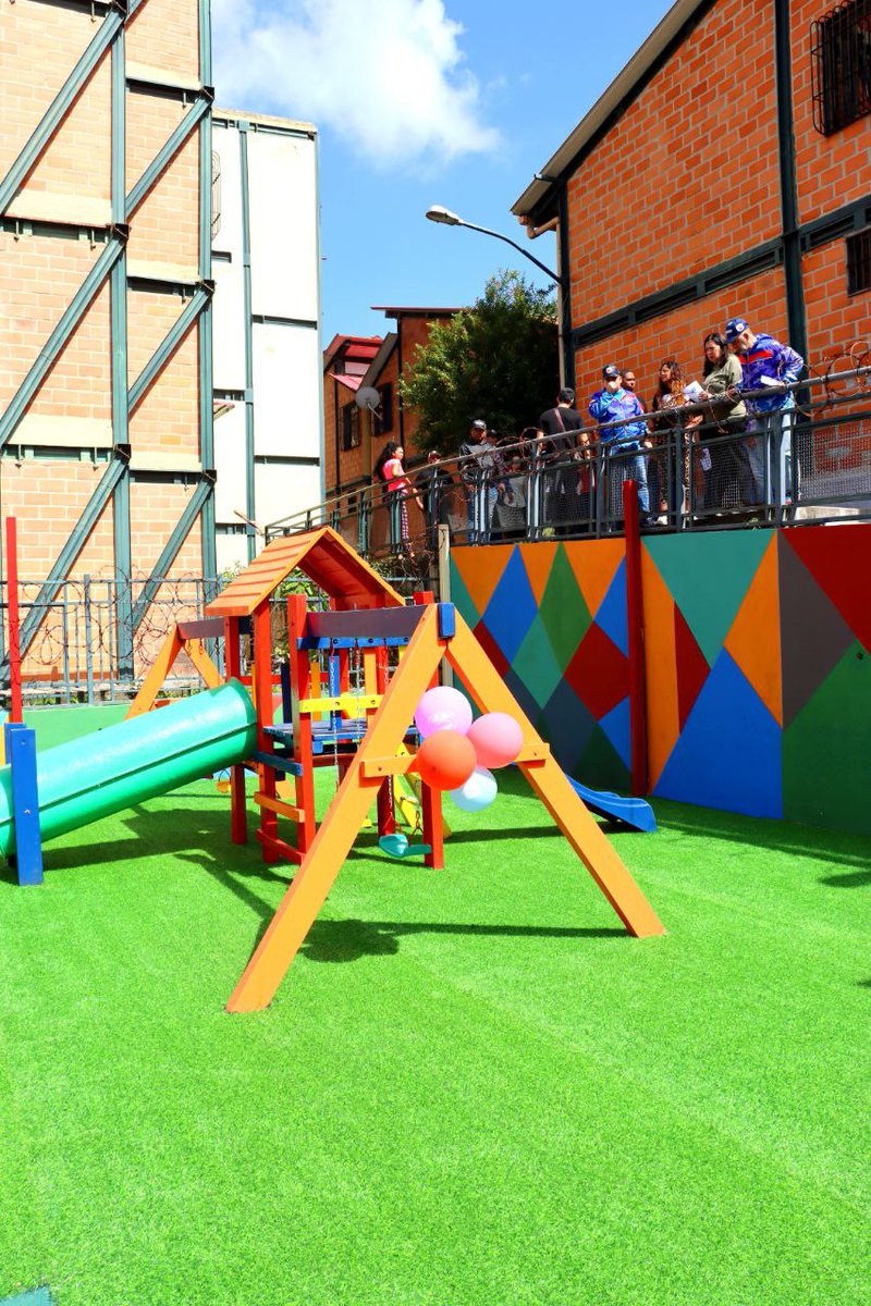 ✪✪Freddy☭ tweet media