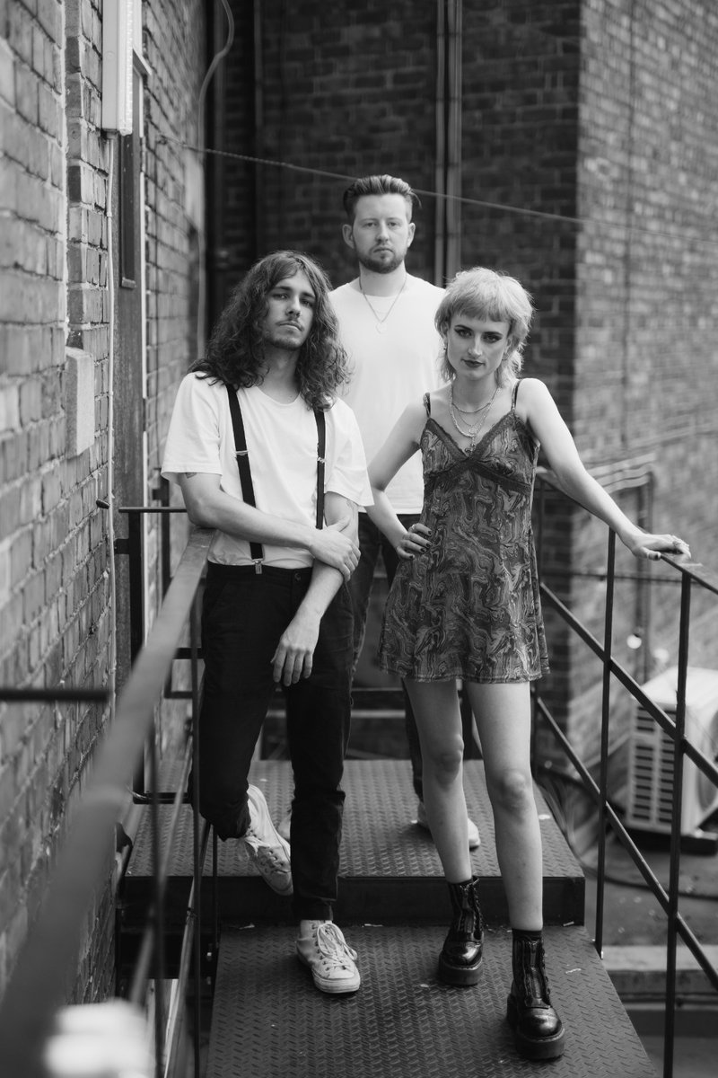 CARNAGE 🔥 How hot are these pre-gig photos 💯 Was a pleasure playing with <a href="/tired_fighting/">Tired of Fighting</a> ✨ Cya at the next one xo

📸: <a href="/adamkennedy1979/">Adam Kennedy</a>