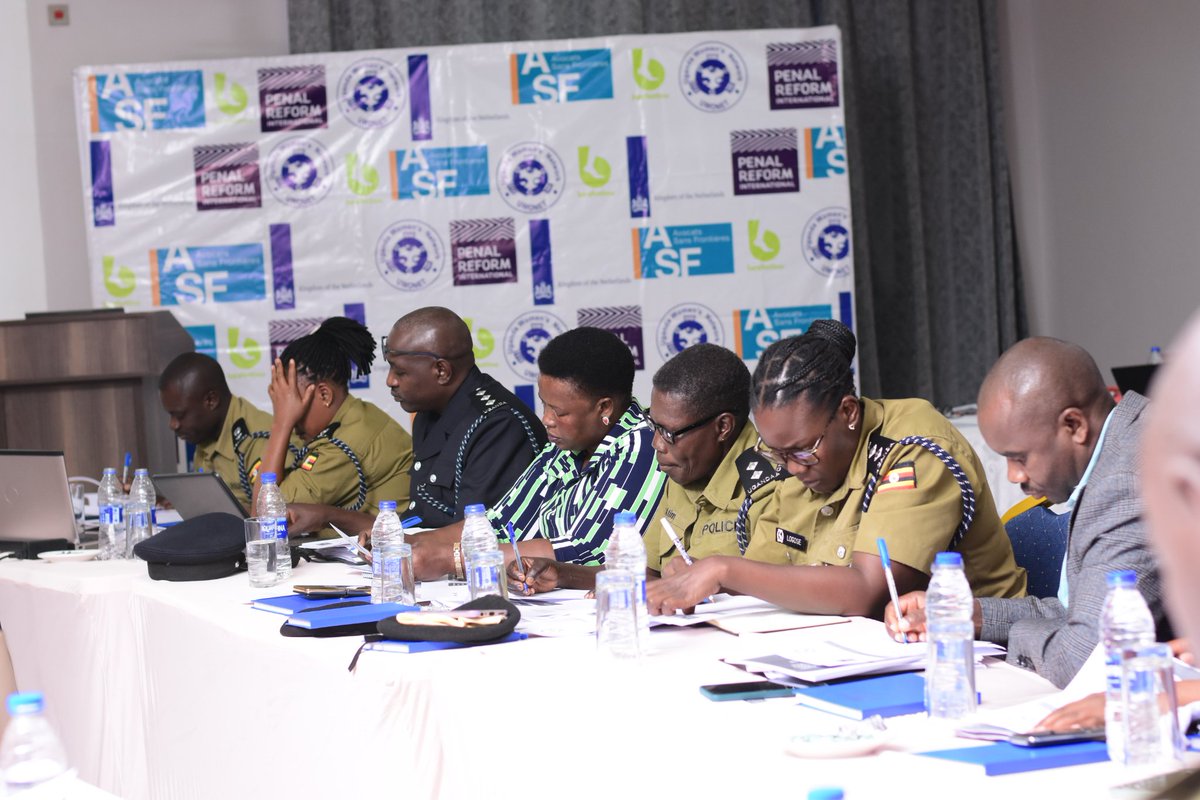 PRIinAfrica's tweet photo. @HotelHorizon_ with the #UgandaPoliceForce trainers attending the course of Training of trainers in Gender mainstreaming to help the women in accessing justice in the Uganda. https://t.co/aXK79Vli4T