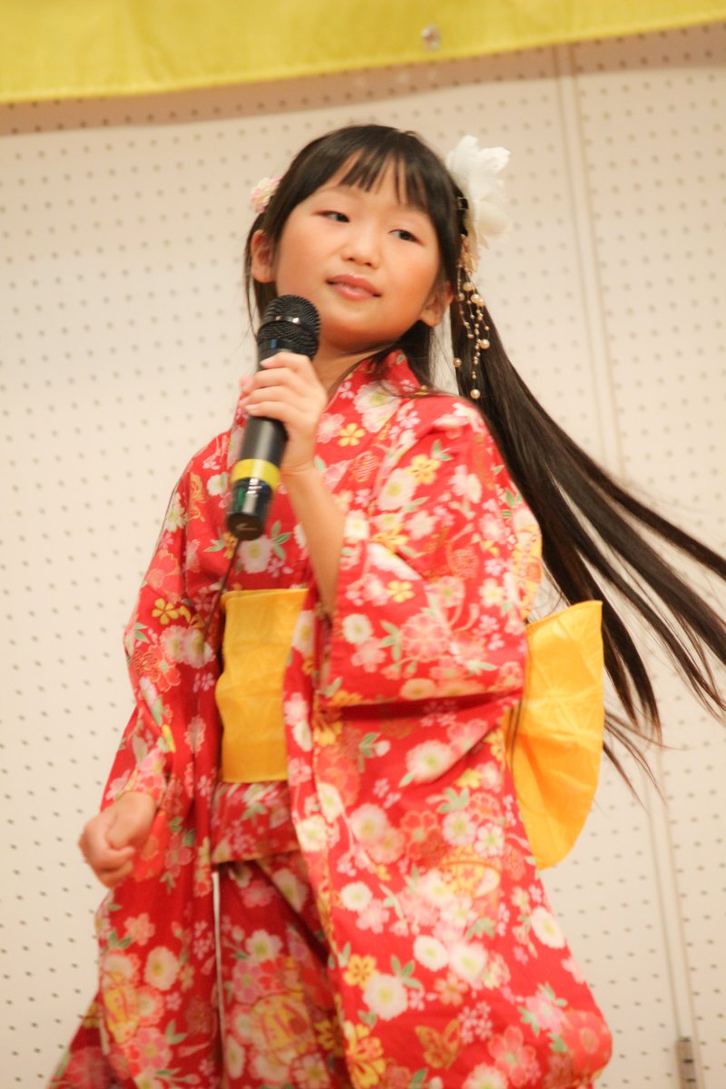 Bee02r's tweet photo. 2023/08/13 たまテレホール
KIDsFES33+plus
初見のKAMI☆OTO
着物で出てきたので何歌うのかと思ってたら
まさかの煽り!
かなり遅れてコールしちゃったよ!
#KAMOTO #カミオト #華音 #澪音 https://t.co/epWpHr171r