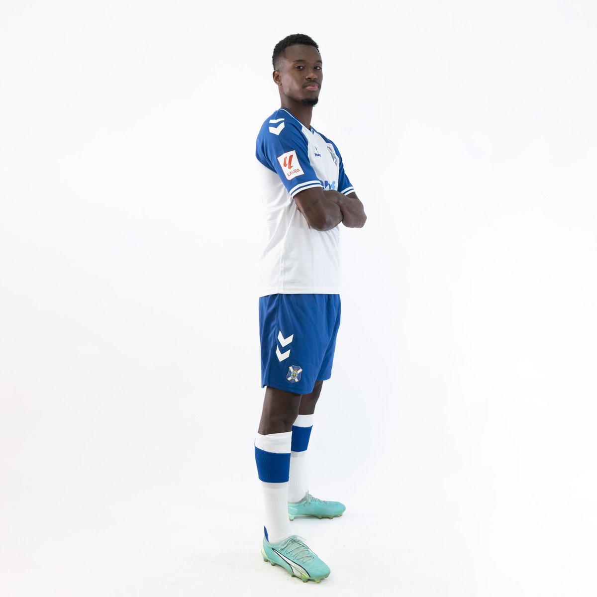 alassannn's tweet photo. Empieza lo que nos gusta,vamos @CDTOficial !💙🤍 https://t.co/XfvzWH49RR