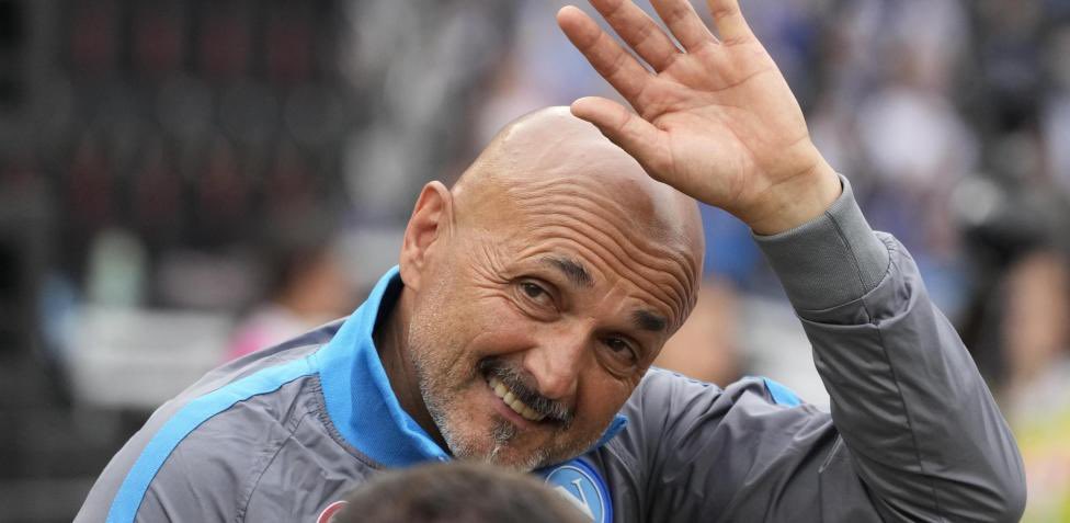 Seby_Sarno_'s tweet photo. 🚨Luciano #Spalletti sarà il prossimo allenatore dell’#Italia 

Dopo ferragosto ci sarà l’annuncio ufficiale. Tutto già concordato ✅ https://t.co/cOhpG4hQRz