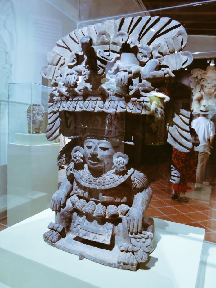 escaparate_oax's tweet photo. En #LaColumna de #Hoy #Lunes #Oaxaca
Escaparate político: FRISSELL

FINALMENTE, el museo Erwin Frissell reabrió después de 30 años de haber permanecido cerrado. Éste es un emblemático centro de cultura enclavado en la Villa de Mitla...
 https://t.co/NtItOJyWJd https://t.co/jB9mVGbvcV