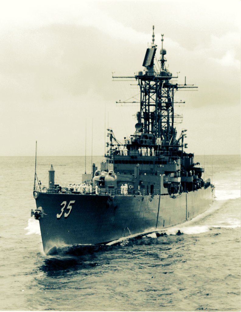 Cruisers 

#USSTruxtun CGN35 (1967-1995)
Truxtun Class

📷 #OceanPacific #Oahu July 1970

@USNavy 🇺🇲