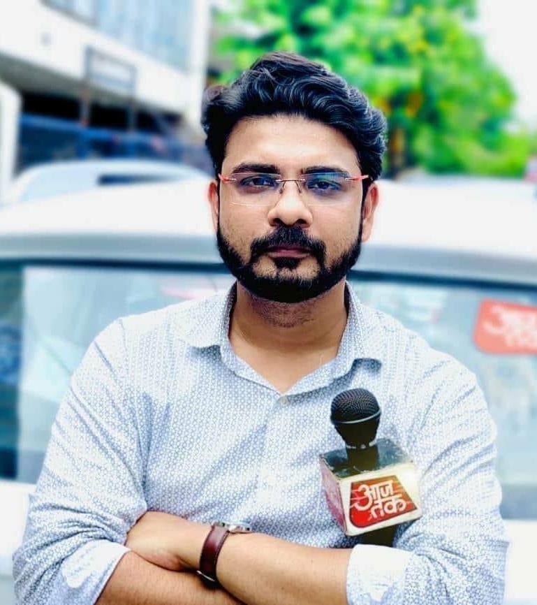 आजतक के पत्रकार आकाश शुक्ला ने की आत्महत्या।

पत्नी की प्रताड़ना से तंग आकर की आत्महत्या।
