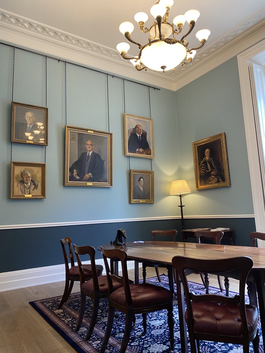 Great to welcome people to our home on Kildare St ⁦@RCPIArchive⁩ during ⁦@HeritageWeek⁩ celebrating 🇮🇪 history. Ireland’s global impact on Medicine on display ⁦@RCPI_news⁩ and nice to see #KathleenLynn taking centre stage in our newly decorated front room 👩‍⚕️