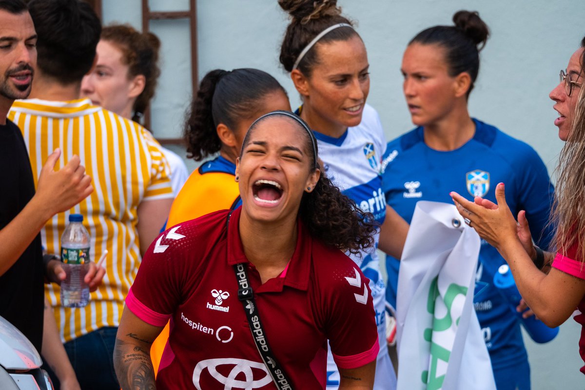 NUNCA OLVIDES SONREÍR 🤩