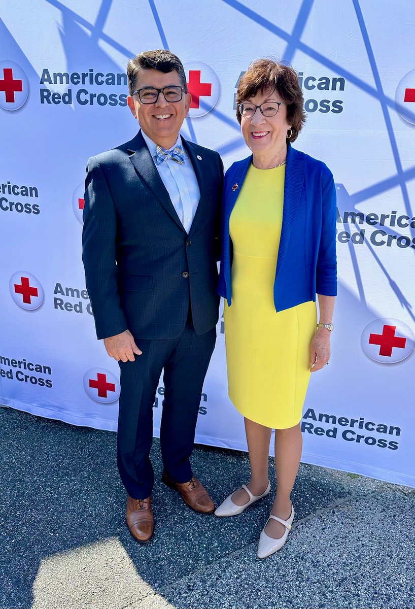 CAP Governor Dr. Guillermo G. Martinez-Torres (<a href="/GGMTorresMD/">Guillermo G. Martinez-Torres, MD, FCAP, FASCP</a>) recently met Sen. Susan Collins (<a href="/SenatorCollins/">Sen. Susan Collins</a>) at a <a href="/RedCross/">American Red Cross</a> function in Maine: capatholo.gy/45eJW33.