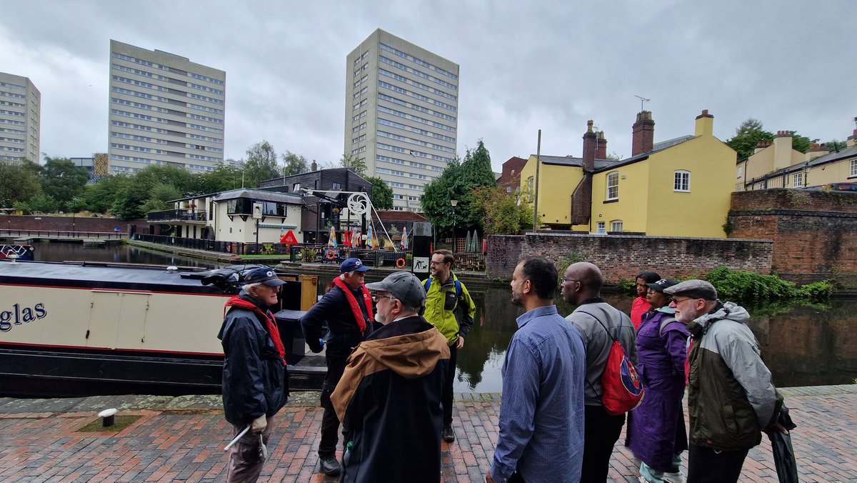 run_taz's tweet photo. #LetsWalkWithAHealthcareProfessional
Great to have Nick, Clinical Prescribing Pharmacist out on the walk this morning from Broadway HealthCentre @BroadwayGP
#letswalk
#letswalkwithadoctor
@CRTWestMidlands
@CanalRiverTrust https://t.co/aD9x5aaTEW