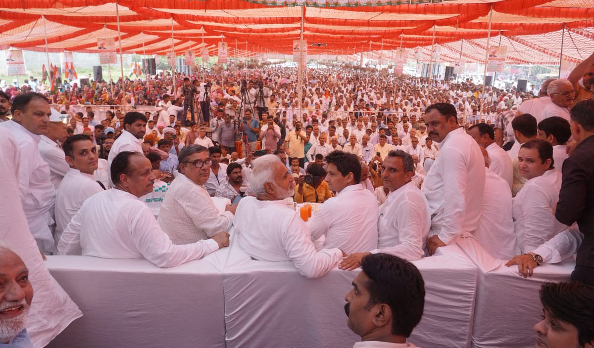 DeependerSHooda tweet picture