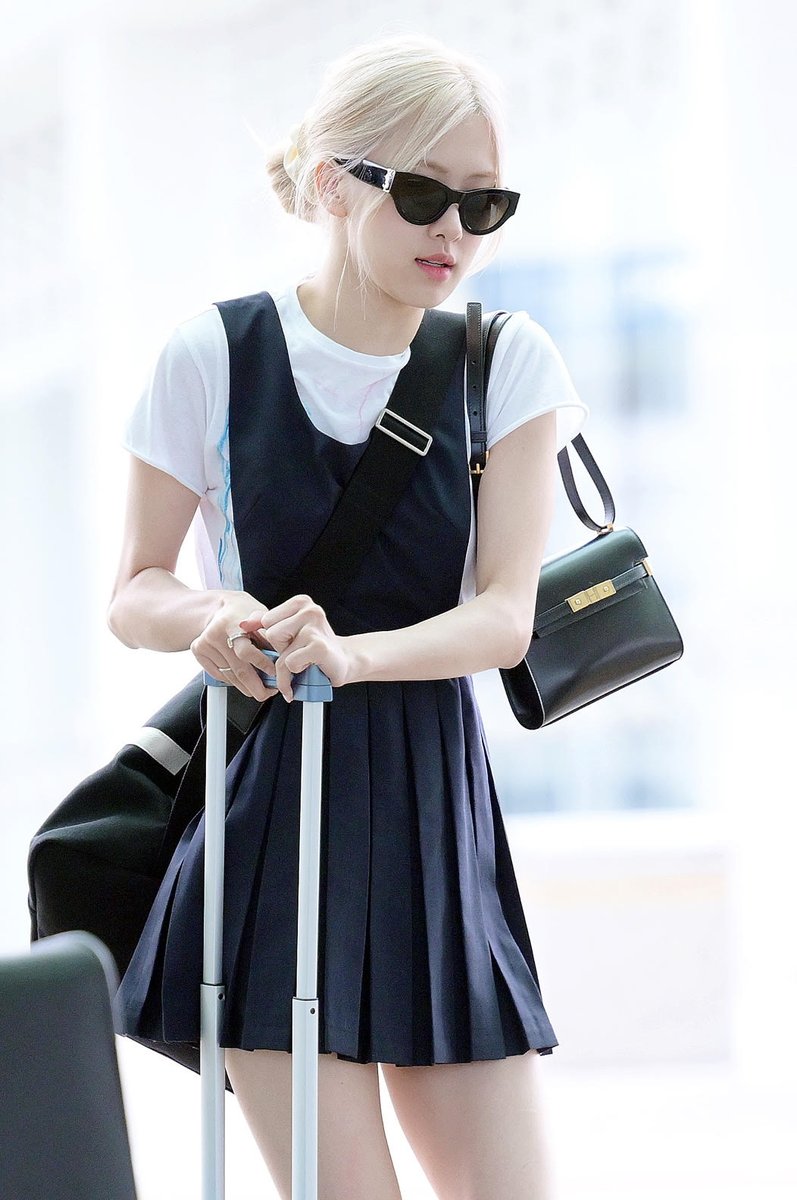 The increasing buzz around the brand has coincided with #SaintLaurent overtaking Chanel to claim fourth place in the #VogueBusiness Index. #Rosé wears Saint Laurent. bit.ly/3OxwfVB