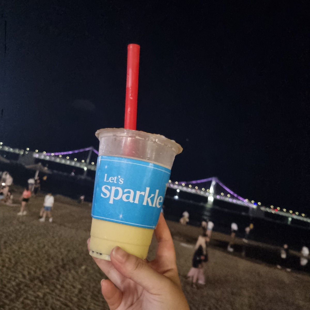 J82916220's tweet photo. 광안리 https://t.co/ZeW2I8ehBA
