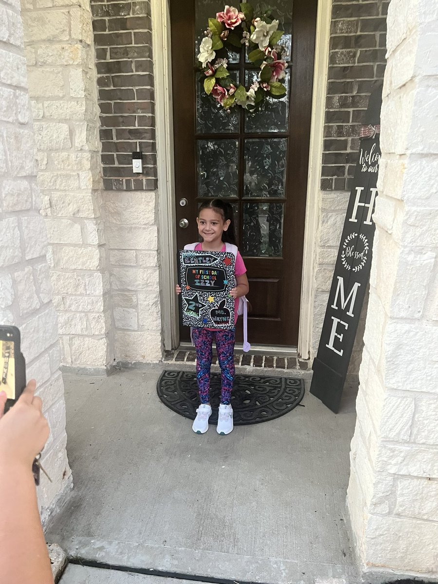 coachgaitan's tweet image. 1st day back at school! #2ndgrade #FirstDayVibes @BentleyLCISD