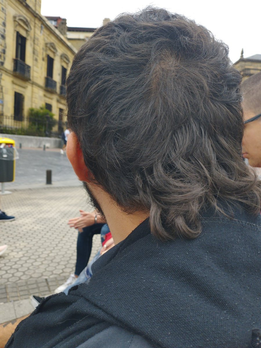 b_tumbado's tweet photo. Este hijo de puta noe paga los bocatas https://t.co/p2nyN81a9c