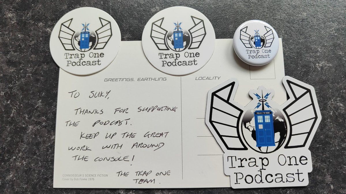 cyberman_151's tweet photo. Just received these from @TrapOne_ . Thank you so much!!
2 stickers, a badge and a fridge magnet which has been placed right next to my eldest grandson's photo! Can you spot it?
#DoctorWho #DWPD #DWPD2023
@atheconsole
@TrekThisOutPod https://t.co/OEU52bZzec