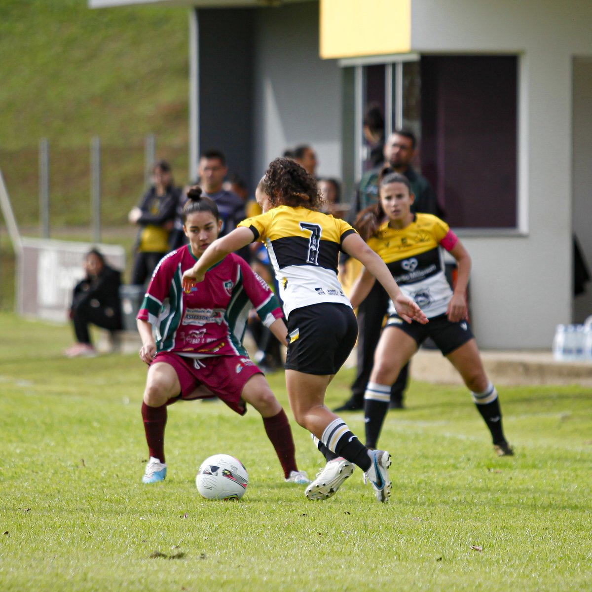 criciumafem's tweet photo. A equipe feminina do Tigre empatou com o Fluminense de Joinville pelo placar de 2 a 2 na segunda rodada do Campeonato Catarinense.

Saiba mais em:
https://t.co/S3qi7aQMG4 https://t.co/6B9ulobmPS