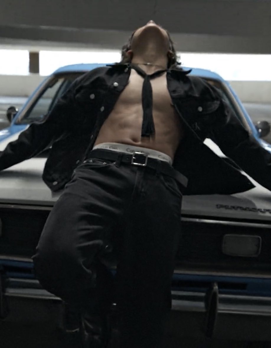 homeisjungkook's tweet photo. new job role: kissing his waist, easing his mind https://t.co/ckuWOS9S6r