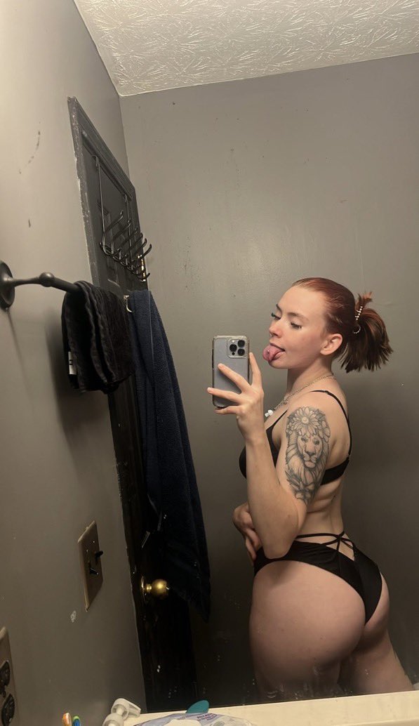 celinajames236's tweet photo. who’s horny rn, dm me! selling content :) #thot #freaky #pyt #feet #horny  #Facial #Nudes #Squirt #nsfw #nsfwtwt  #Freaky #Leaks #Exposed #whiteteen #pytwhite #caught #public #selling_content #meetups https://t.co/fotetw8URi