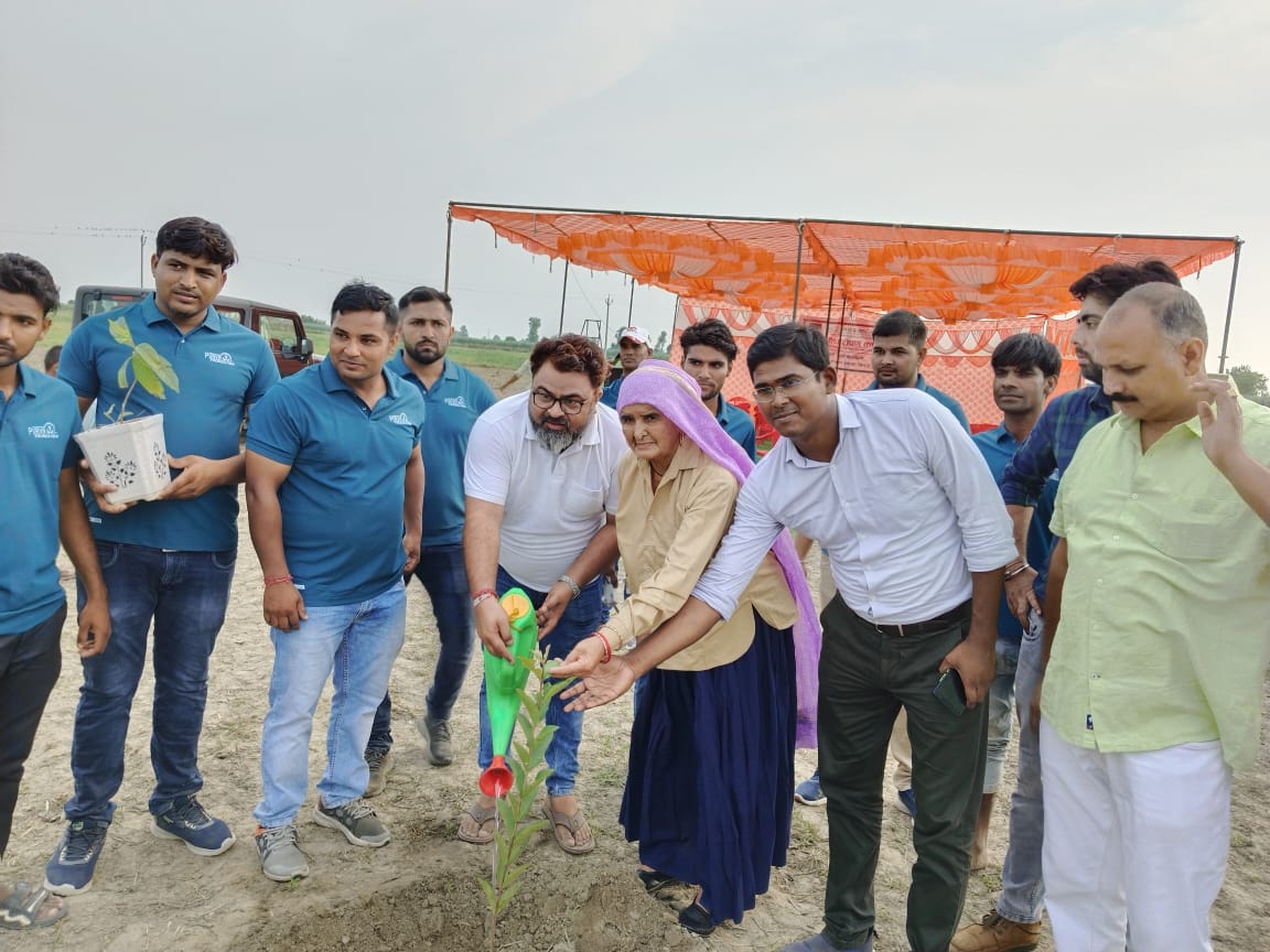 shooterdadi's tweet image. आज नदी परिषद के अंतर्गत 15 अगस्त की पूर्व संध्या पर शहीदों की स्मृति में पौधारोपण समारोह में भाग लिया 🎋🌲