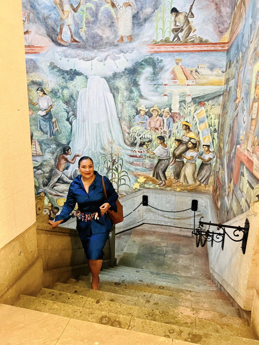 KarinaBaronO's tweet photo. ¡Muy buenos días amigas y amigos!

Iniciamos una semana de trabajo, como todos los días nos reuniremos en la Mesa de Coordinación Estatal para la Construcción de la Paz y Seguridad.

Seguimos avanzando para implementar, de forma efectiva, la política de seguridad en nuestro querido estado de Oaxaca.

Esta semana tendremos importantes anuncios en la atención que estamos dando a las necesidades de Policías Estatales.