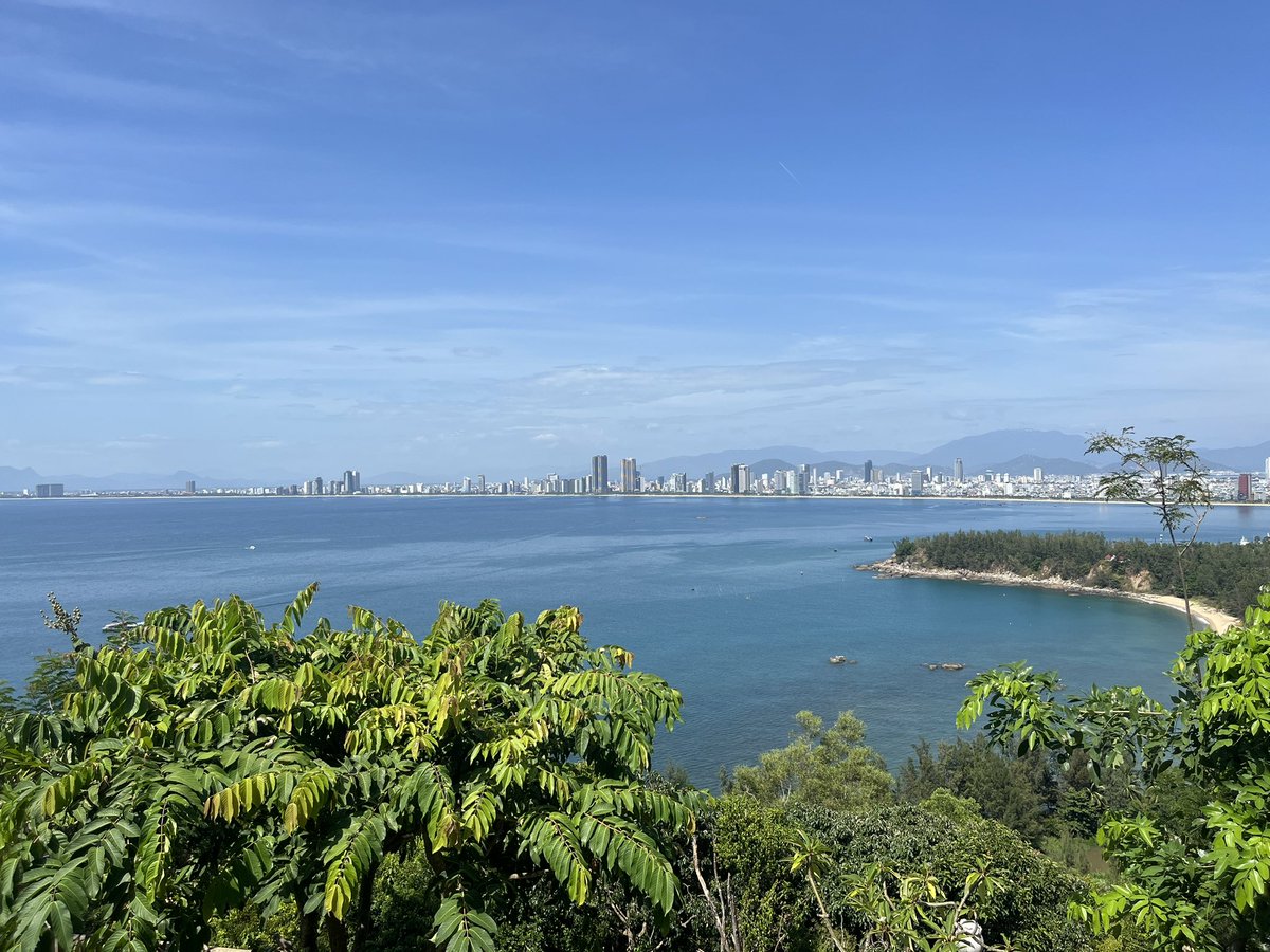 kazhilaga's tweet photo. 😇🇻🇳✨
#旅 #danang #trip #ontheroad #beach #regacy https://t.co/t91lAYGfbz