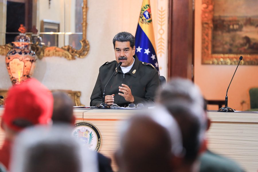 #ElTipoEsMaduro

¡El que va es Nicolás!