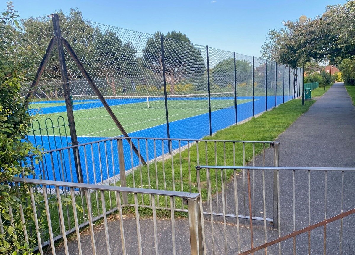 Some smashing news! 🎾 The newly refurbished tennis courts at Harford Park and Alderman Walker Park have reopened, after being part of a multimillion-pound nationwide investment. Read more here: norwich.gov.uk/news/article/6…