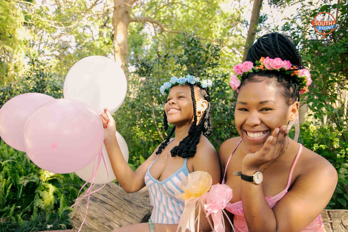 spx_cpt's tweet image. Here to remind all women that they are beautiful, and the jewels of this world. Stay shining queens👑❤️✨

#IAmShe #WomensMonth #SP20years