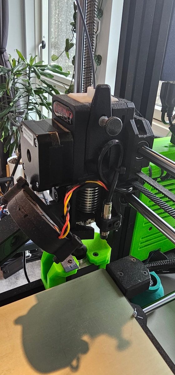 OnisorC's tweet photo. @caribou3d I know this is late lol can you still help poiting me in the direction of the correct firmware please. https://t.co/AmB0LT8gt1