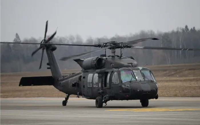 Helicopter auction website launches for legacy Sikorsky UH-60 Black Hawks rfr.bz/t6itf79 Order helicopter paint from the aviation paint pros at Casher's Aviation Finishes #cashersaviation #helicopternews #helicopter #helicopterpaint @ehelipad #blackhawk #aviationpaint