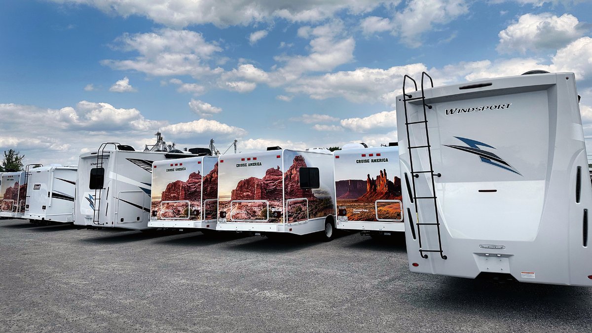 HorizonTrans's tweet photo. Our #DriveAway division still has loads across the nation! 

Call 574-862-2161 for more info | https://t.co/TJDGiUM3cS

#RVTransport #horizontransport #flatbedtowing #towaway #driveaway https://t.co/S26XMeRZ18