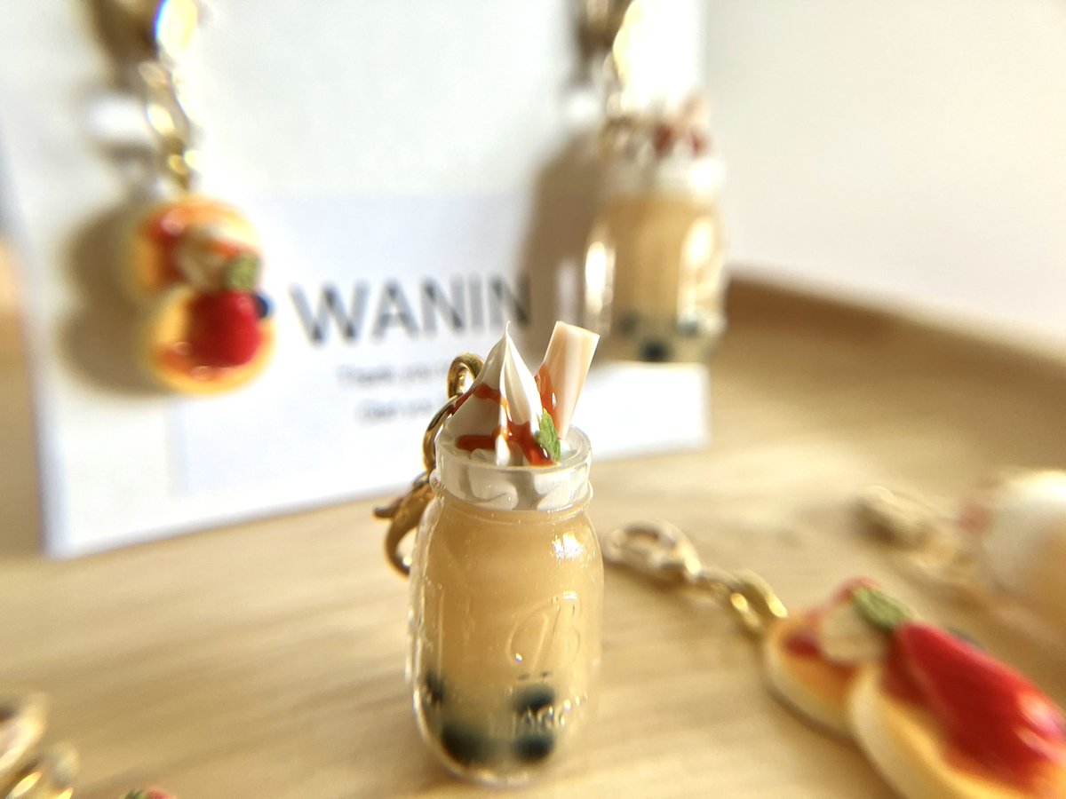 wanin57025127's tweet image. 8/1〜31までの間、新宿コトモノマルシェ東急ハンズ店様にて委託販売させて頂いております。追加納品で登場する子もいますので良ければ遊びに来て下さい^ ^