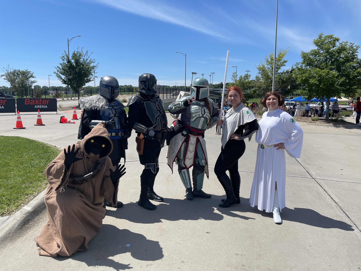 It was a hot day at <a href="/OmahaPubSchool/">Omaha Public Schools</a>’s Back to School Bash this Saturday, but our mandos were able to keep cool outside by taking regular water breaks… and a quick jaunt inside the hockey arena!

#mmcc #NVC2023 #mandomercs #MandoMonday